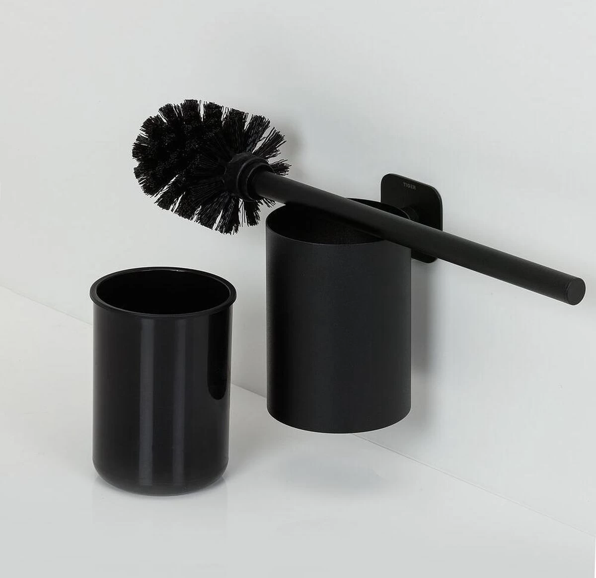 Tiger Colar - Toiletborstel Met Houder - Zwart 7 Tiger Colar - Toiletborstel Met Houder - Zwart - Image 7
