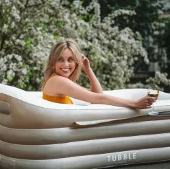 Tubble® Compact - Klein Opblaasbaar Ligbad 140 Cm Lang – Opvouwbaar Bad Voor Volwassenen Tot 170cm - IJsbad Wim Hof Methode - Zitbad - 200L -Grohe Winkel 1200x1194 1