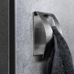 QUVIO Handdoek Houder RVS - Handdoek Of Theedoek Klem Met Plakstrip Voor In Keuken, Badkamer, Toilet Of Bijkeuken - Strak Design En Geen Schroeven Nodig - Staal - Klem - Theedoek -Grohe Winkel 1200x1200 1804