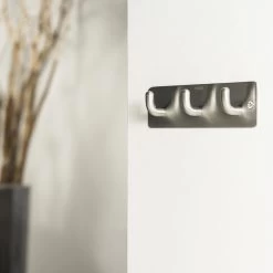 Tiger - Handdoekhaak Rack Pinky - RVS Geborsteld -Grohe Winkel 1200x1200 1926