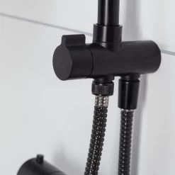 Tiger Tyne Doucheset - Regendouche Ø 22,5 Cm - Handdouche Ø 12 Cm - 3 Standen - Mat Zwart -Grohe Winkel 1200x1200 366