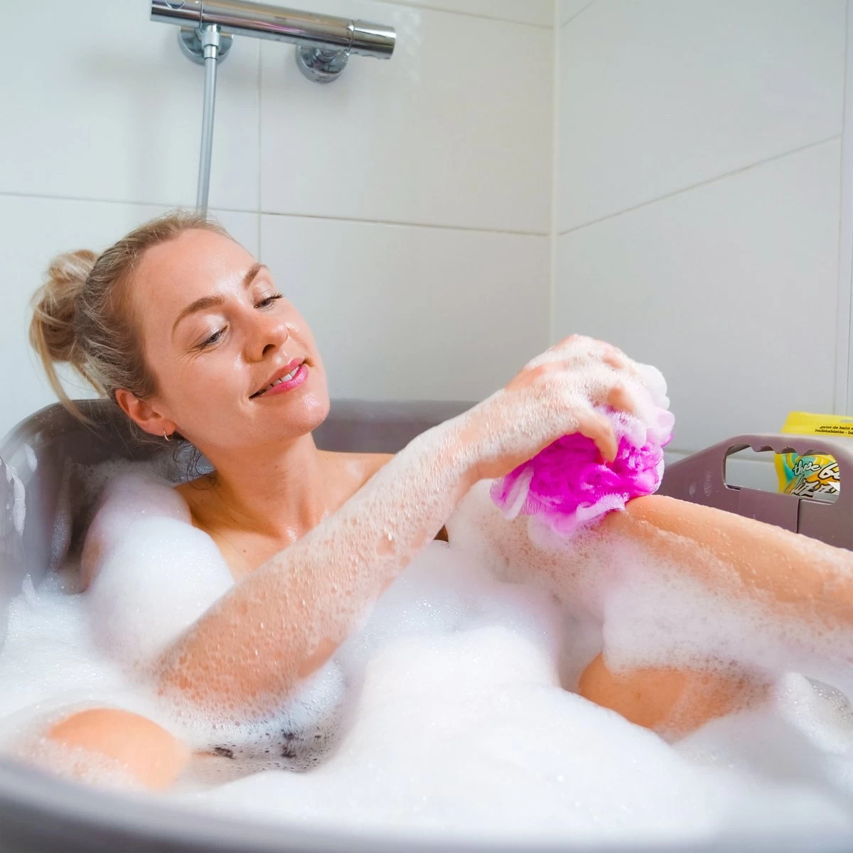 Zitbad Voor Volwassenen – 200L – Bath Bucket – Met Bruisballen – Grijs 7 Zitbad Voor Volwassenen – 200L – Bath Bucket – Met Bruisballen – Grijs - Image 7