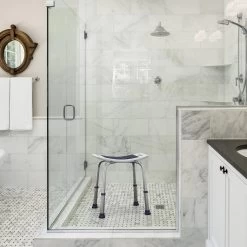 Sanicraft® Douchekruk - In Hoogte Verstelbaar - Douchekrukje - Roestvrij - 150kg Draagkracht - Comfortabel Zitkussen - Inclusief Douchekophouder, Handgrepen, Anti Slip Poten -Grohe Winkel 1200x1200 918