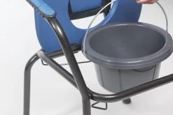 Toiletstoel Blauw Met Comfortabele Zitting En Emmer Met Deksel - Postoel -Grohe Winkel 1200x801 2