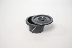 Toiletstoel Blauw Met Comfortabele Zitting En Emmer Met Deksel - Postoel -Grohe Winkel 1200x801 5