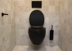 Viidako – Paskii Toiletpot – Mat Zwart – Design - Rimless – INCLUSIEF Softclose Zitting – Quick Release - Hangend/zwevend Toilet -Grohe Winkel 1200x853 1