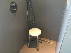 Drive Douchekruk Dino Anti Slip Poten - Max 130 Kg 26 Drive Douchekruk Dino Anti Slip Poten - Max 130 Kg -Grohe Winkel 1200x899 8