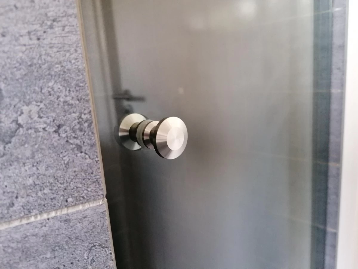 Luxe RVS Douchedeur Knop - Deurknopgarnituur – Douchedeur Handvat / Douchedeurknop / Deurknop RVS / Zilverkleur Type Elegant 3 Luxe RVS Douchedeur Knop - Deurknopgarnituur – Douchedeur Handvat / Douchedeurknop / Deurknop RVS / Zilverkleur Type Elegant - Image 3