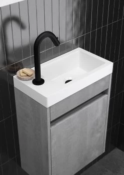 Saqu Tube - Fonteinkraan - Wastafelkraan Voor Het Toilet - Koudwaterkraan - Mat Zwart - C-uitloop -Grohe Winkel 849x1200 6
